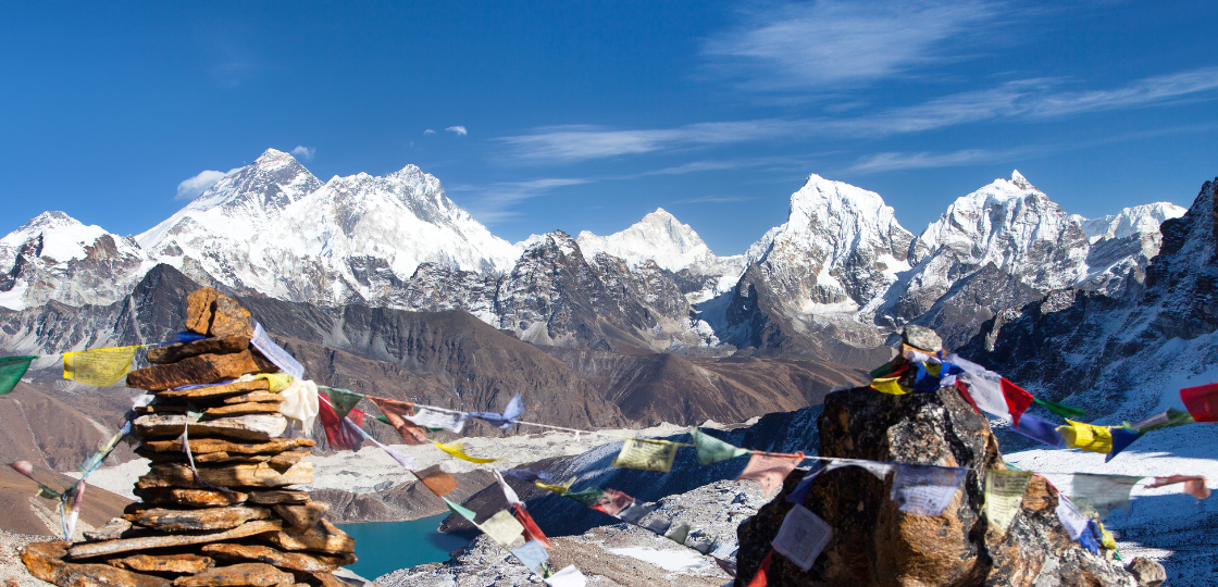 Popular Routes for Trekking in the Himalayas